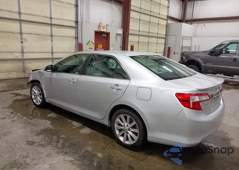 2012 Toyota Camry Xle z USA, uszkodzony, nr VIN 4T1BF1FK9CU584932